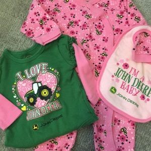 🚜🦌💕John Deer Baby Bundle